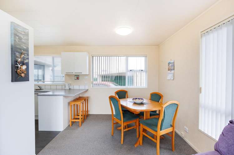 20 Thomas Place Foxton Beach_13