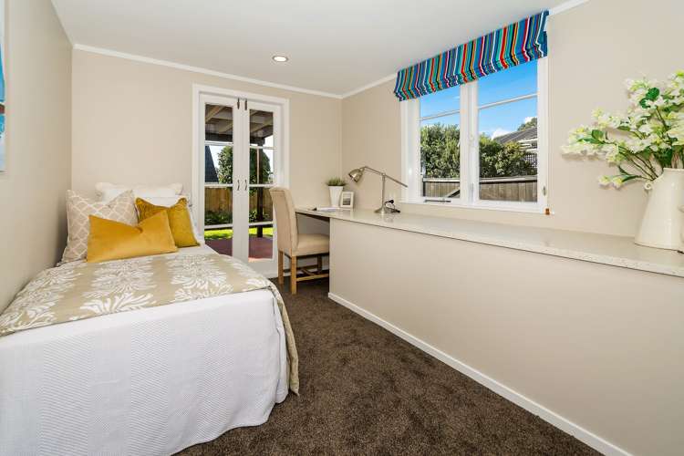 8 Penning Road Castor Bay_18