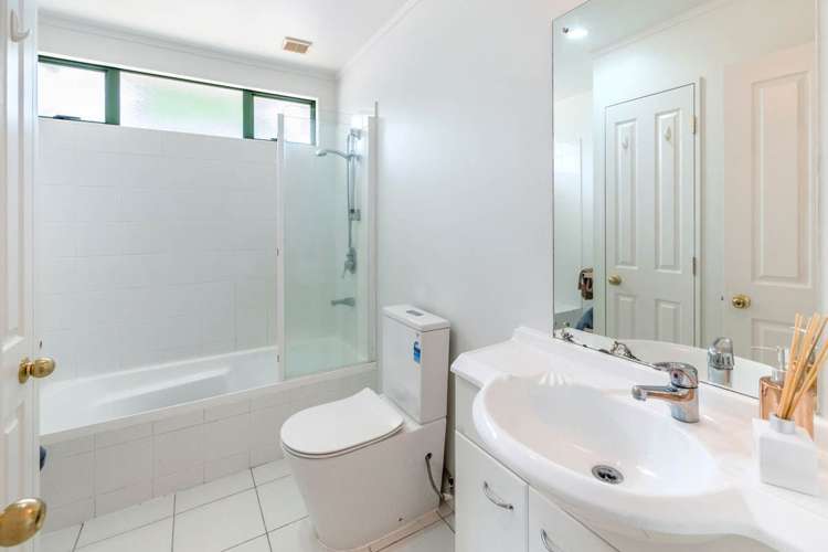 2 Albizia Avenue Henderson_12