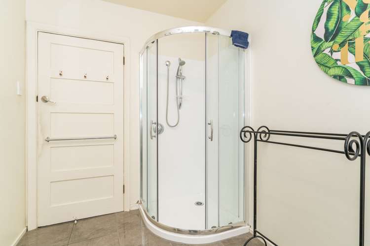 32 Kirkland Street Green Island_11