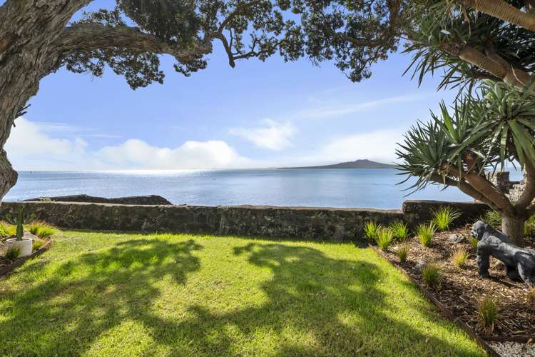 2/259 Hurstmere Road Takapuna_6