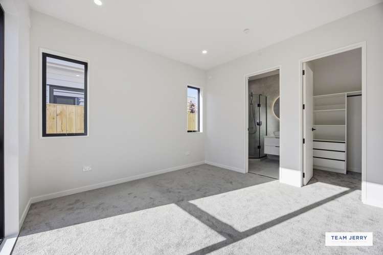 16 Tuwai Crescent Opaheke_14