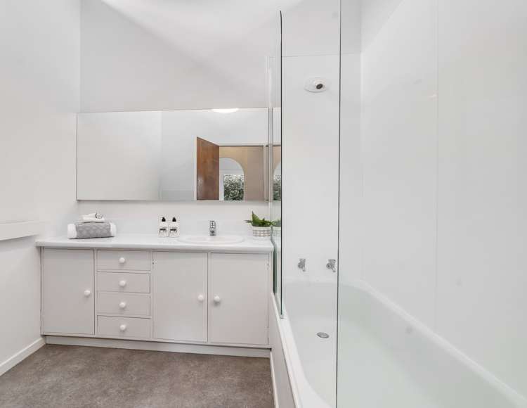 120 Aeroview Drive Beach Haven_14