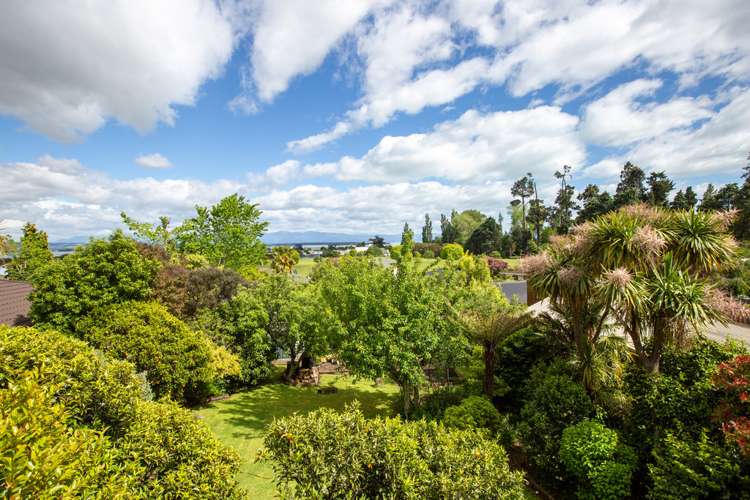 186 The Ridgeway Stoke_17