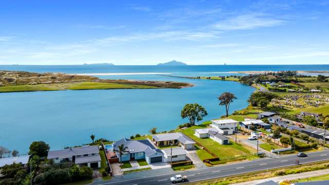 Seascape Living with River Views