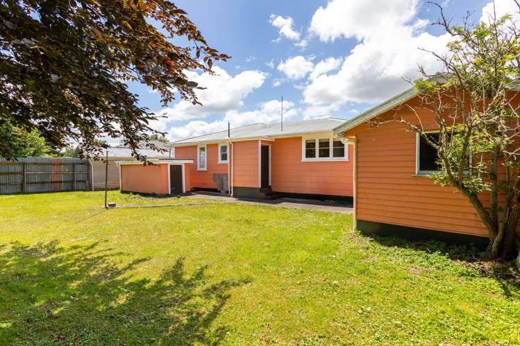 1 Churchill Street Pahiatua_16