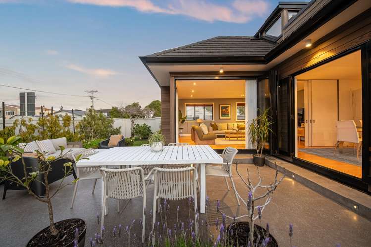 38 Wainui Avenue Point Chevalier_14