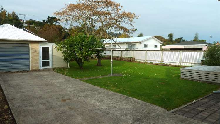 212 Heale Street Thames_18