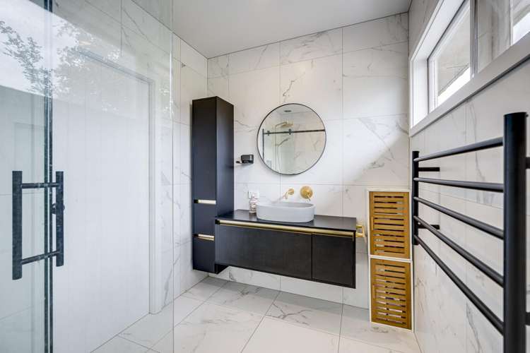 210 Tudor Avenue Mayfair_8