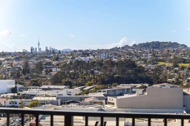 1211/20 McCrae Way New Lynn_2