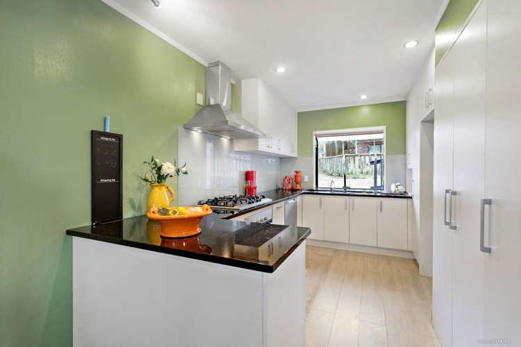 21a Caronia Crescent Lynfield_9