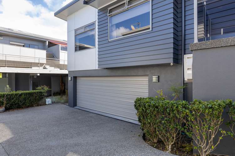 14 Buller Street New Plymouth Central_24