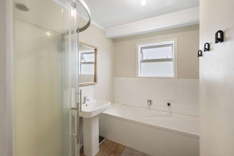 56 Shepherd Road Waipahihi_10