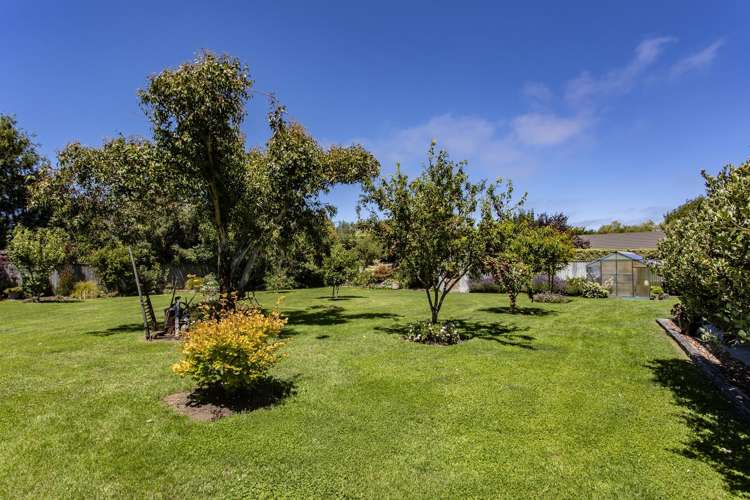 83 Old Main North Road Leithfield_16