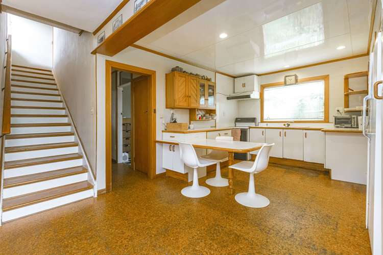 32 Pohutukawa Road Beachlands_10