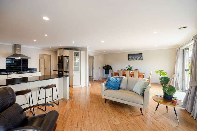 52 Macfarlane Street Hamilton East_12