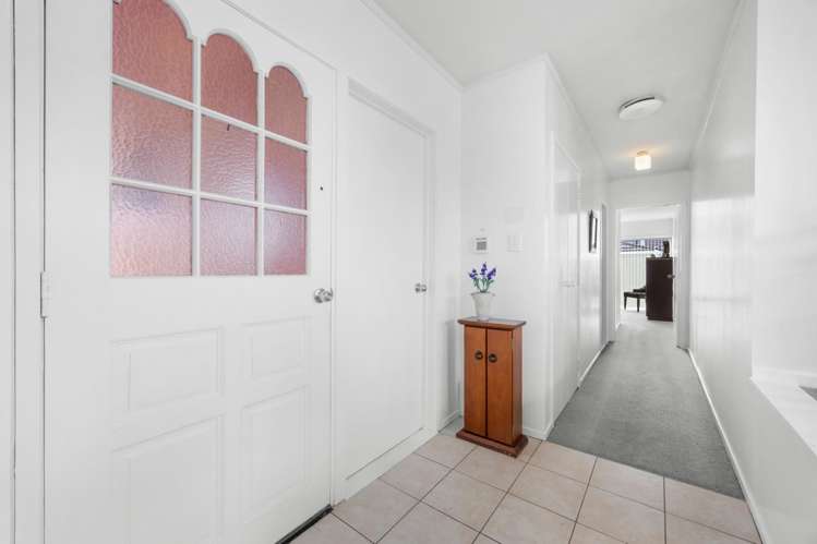 17 Davita Place Farm Cove_15