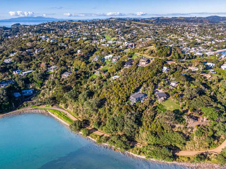 70 The Esplanade Oneroa_5