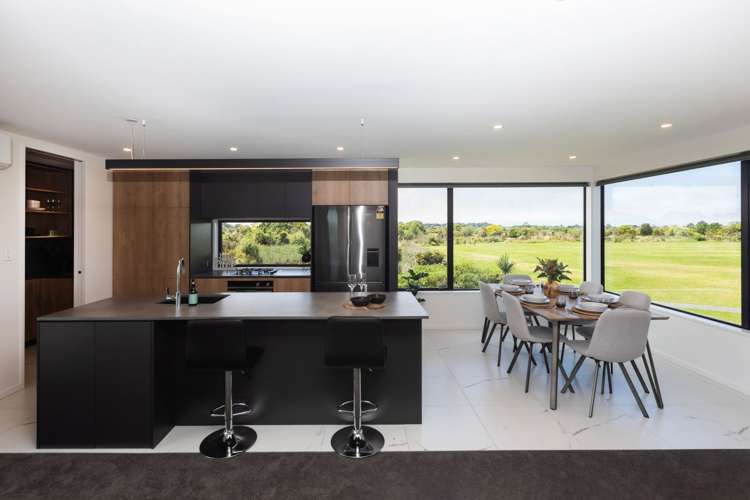 18 Kingsbridge Drive Burwood_8