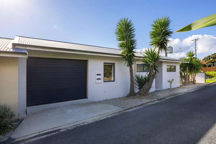 25i Violet Street Raglan_18