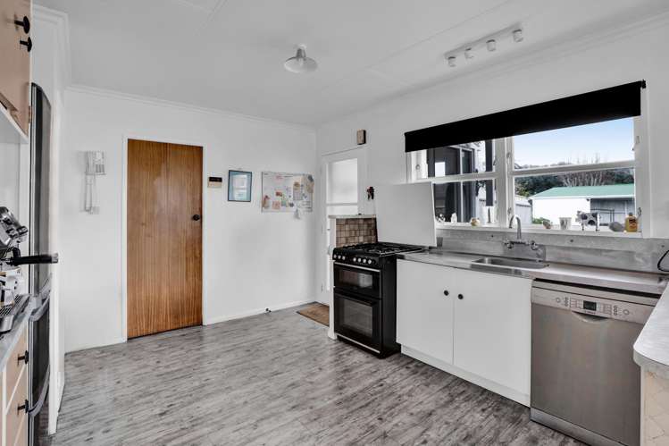 5815 South Road Rahotu_8