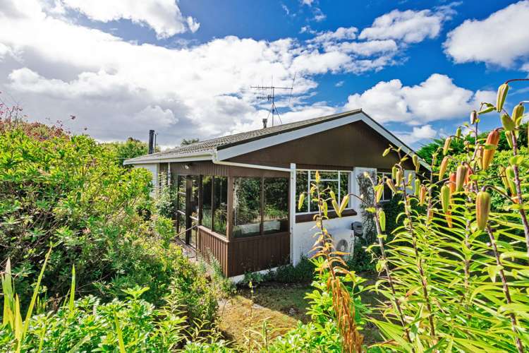 18 Black Road Otatara_18