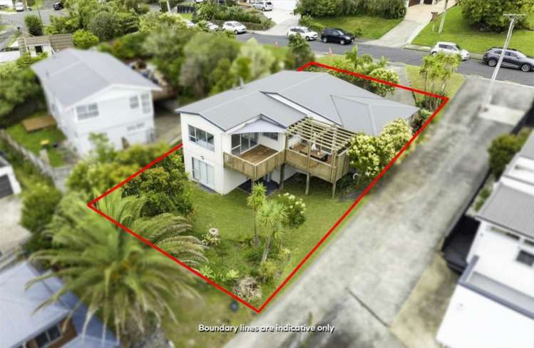 24 Kiteroa Terrace Rothesay Bay_13