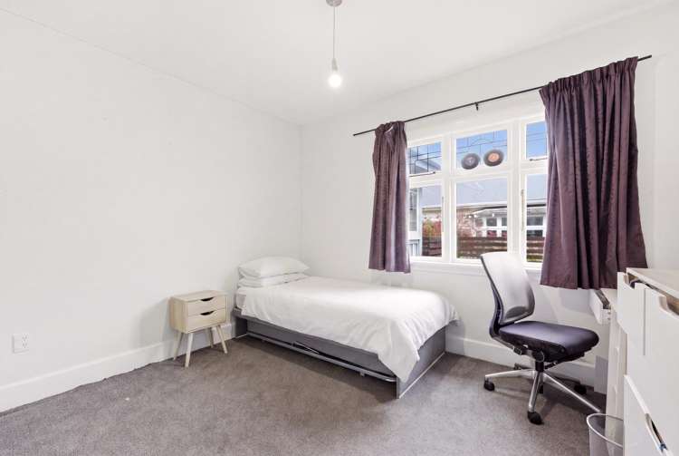 24 Birdwood Avenue Beckenham_13