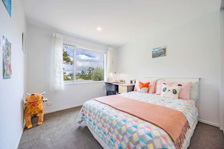 37 Bernard Magnus Lane Greenhithe_12