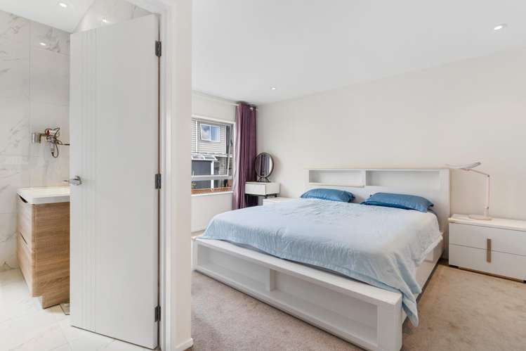 28 Sunshine Boulevard Sunnyvale_5