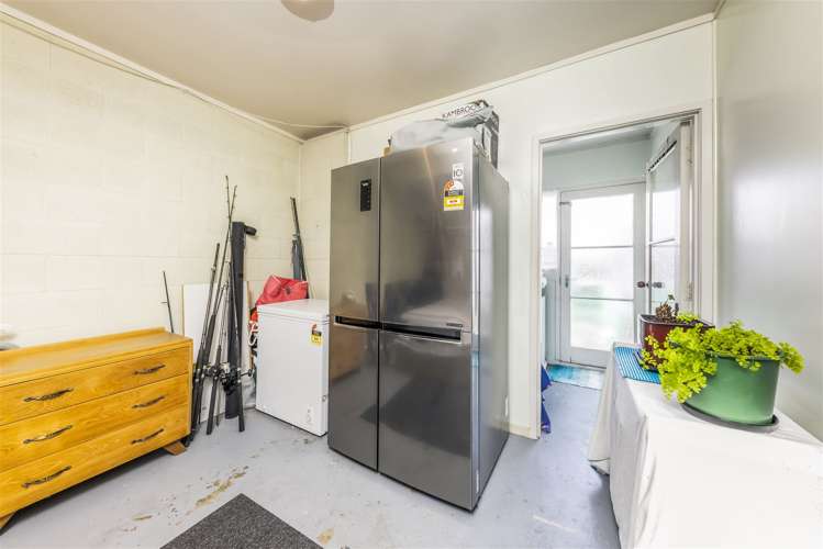 1/11 Queen Street Papakura_12