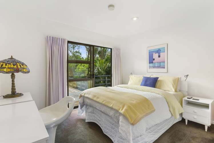 195a Scenic Drive Titirangi_11