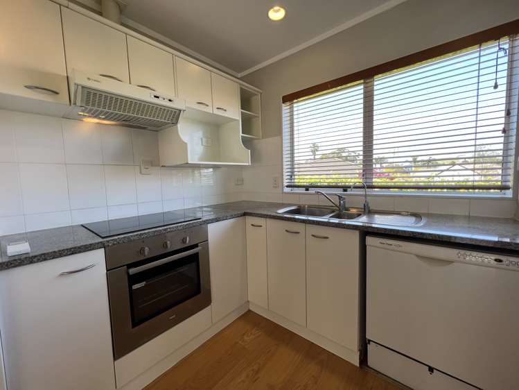 3/201 Abbotts Way Remuera_1