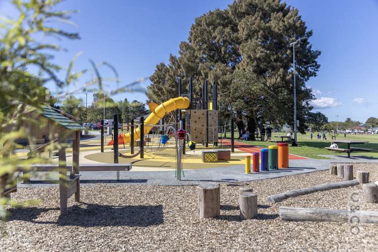 28 Great North Road Riverhead_30