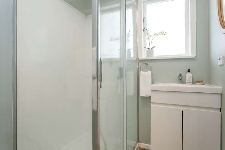 2/45 Laughton Street Taupo_15