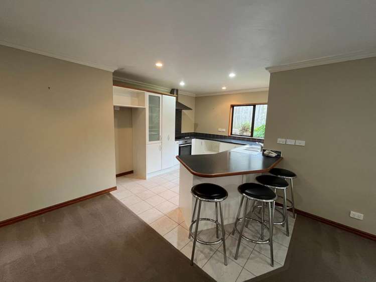 Mt Smart Road Royal Oak_1