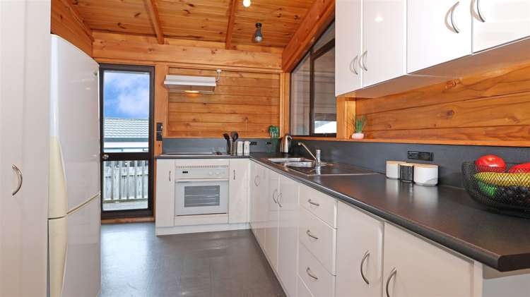 96 Rhinevale Close Henderson_12