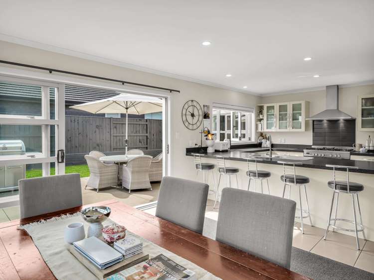9 Majestic Way Kelvin Grove_16