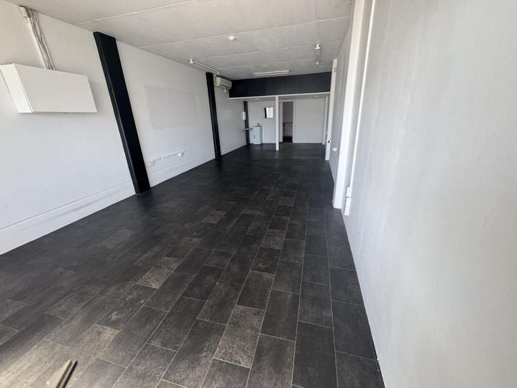 Shop 1/400 - 404 Heretaunga Street West Hastings_3