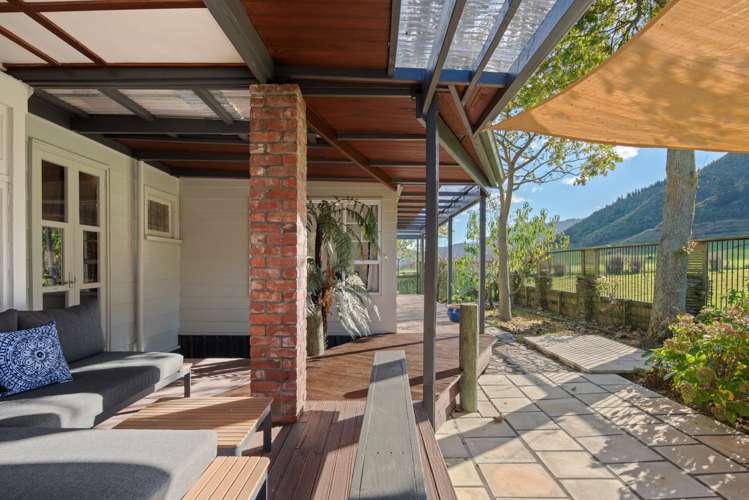 1349 Queen Charlotte Drive Anakiwa and Surrounds_15