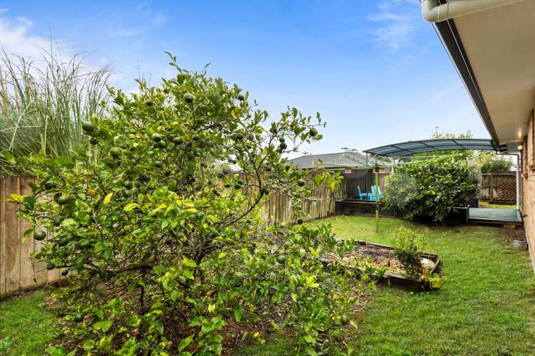 15 Aitkenhead Court Parakai_4