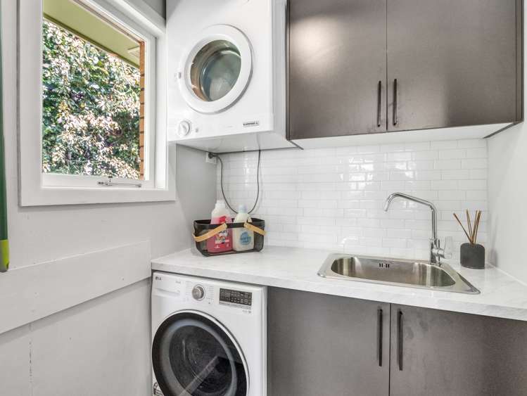 38 Pelorus Street Glenview_21