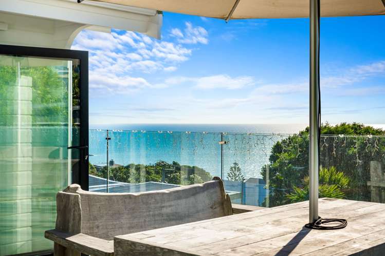 3 Edwin Mitchelson Road Muriwai Beach_40