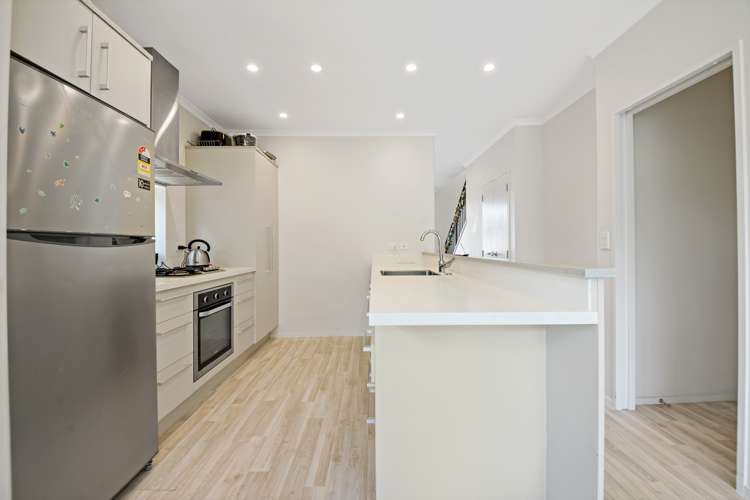 31 Matairangi Avenue Totara Heights_14