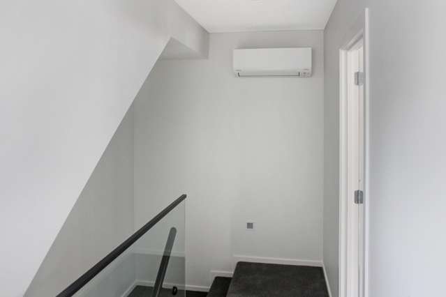 2/278 Worcester Street 1419_3