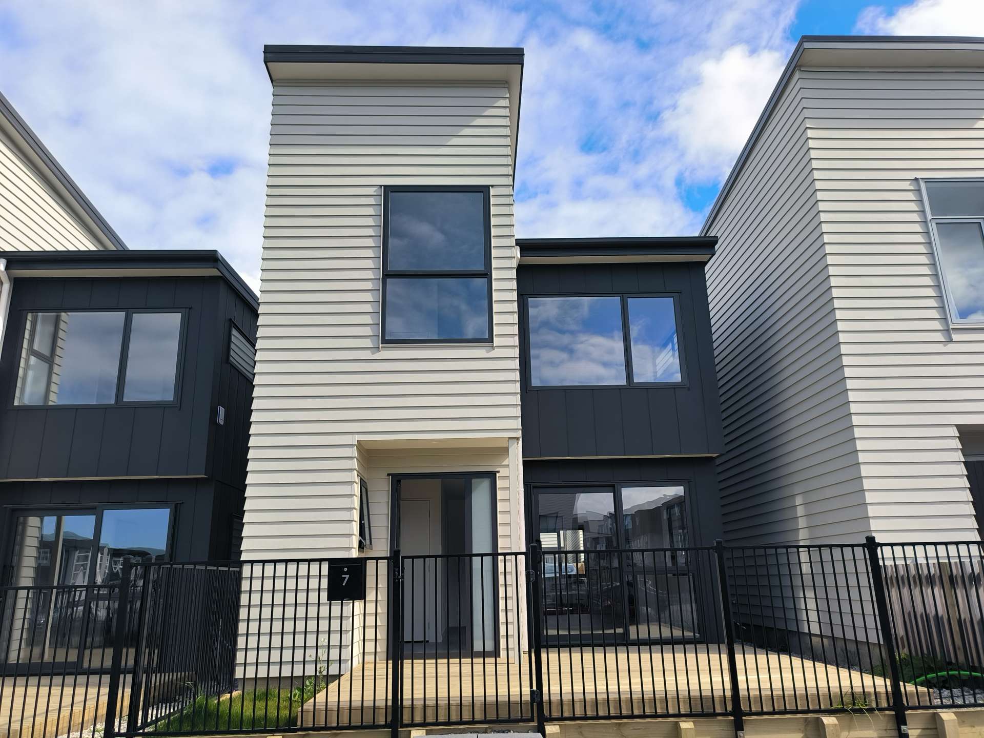 13 Tahingamanu Road Hobsonville_0