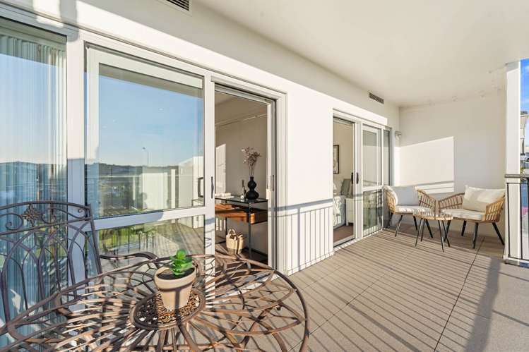 D6/60 Masons Road Oteha_13