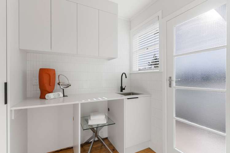 8 Surat Place Glen Eden_20