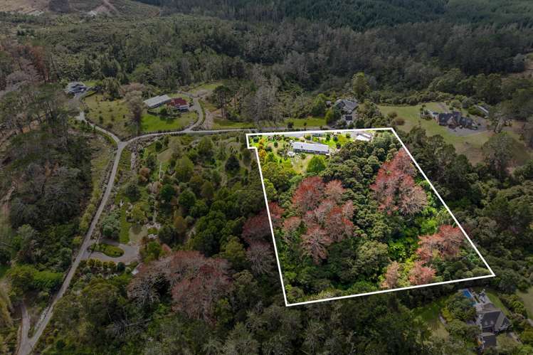 1479 East Coast Road Redvale_18