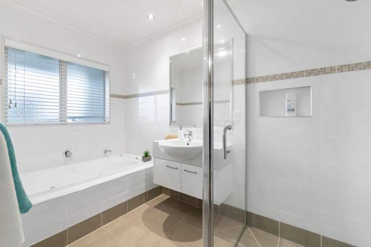 6 Soljans Place Flat Bush_17